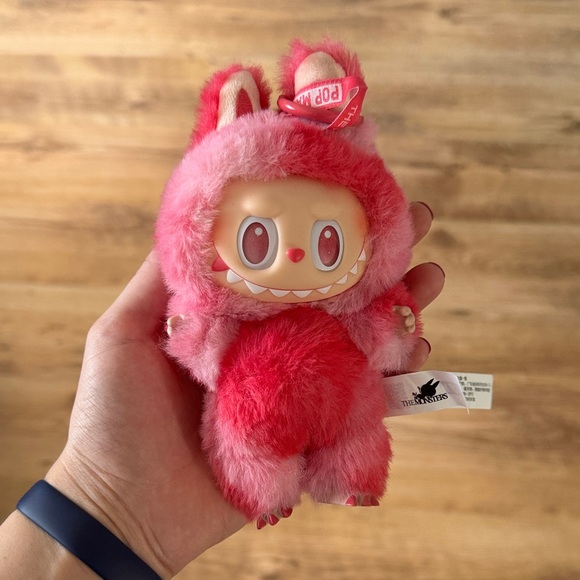 Labubu - Picture 1 of 5